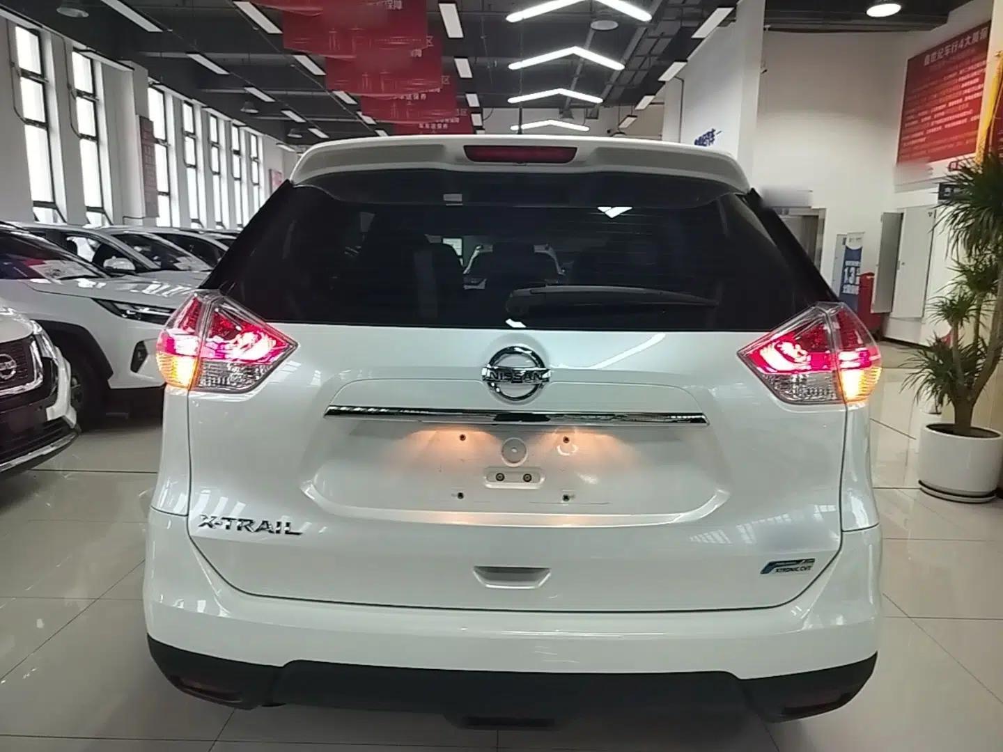 Nissan X-Trail 2014 2.0L CVT Comfort Edition 2WD — миниатюра 5