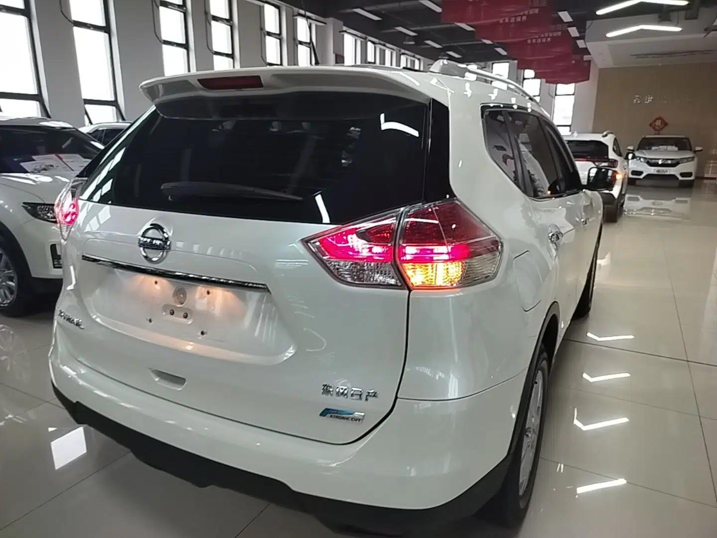 Nissan X-Trail 2014 2.0L CVT Comfort Edition 2WD — миниатюра 6