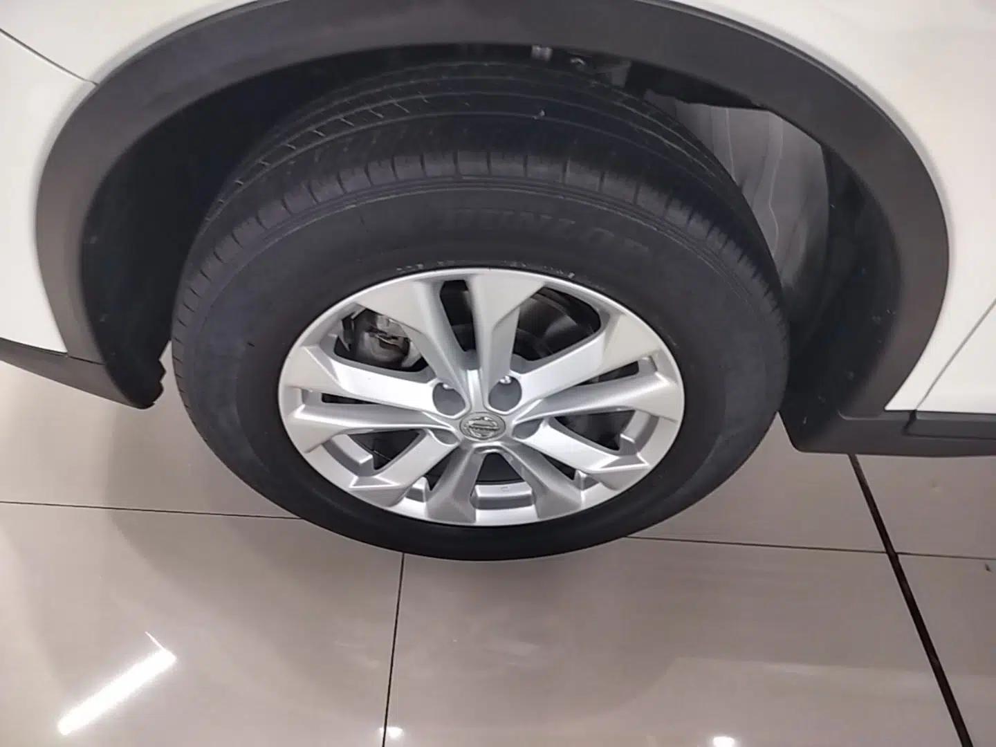 Nissan X-Trail 2014 2.0L CVT Comfort Edition 2WD — миниатюра 8