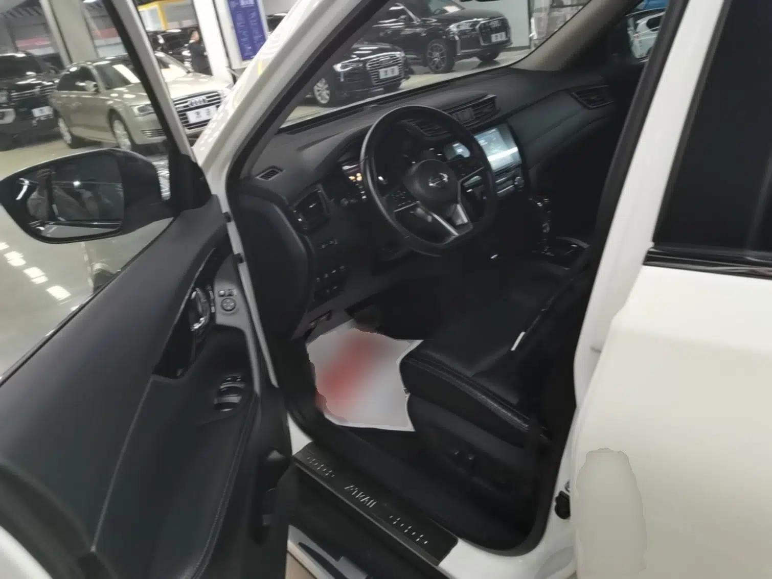 Nissan X-Trail 2019 2.5L CVT Smart Connect Luxury Edition 4WD — миниатюра 14