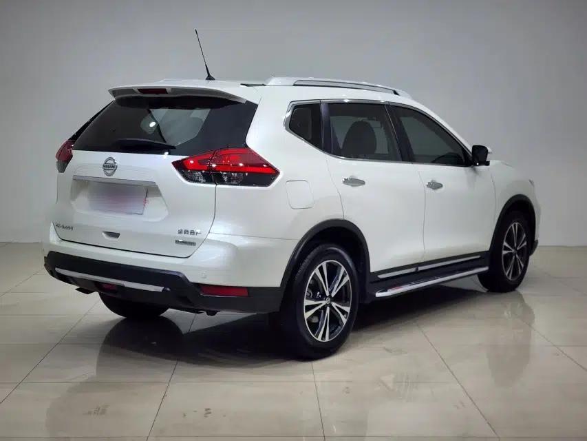 Nissan X-Trail 2019 2.5L CVT Smart Connect Luxury Edition 4WD — миниатюра 3