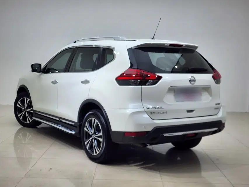 Nissan X-Trail 2019 2.5L CVT Smart Connect Luxury Edition 4WD — миниатюра 5