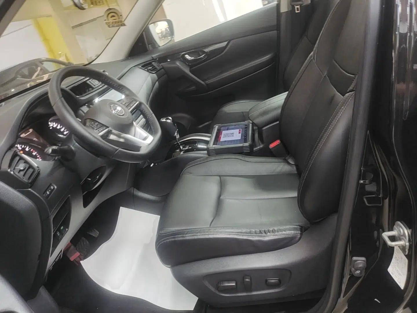 Nissan X-Trail 2019 2.0L CVT Smart Connect Comfort Edition 2WD — миниатюра 18