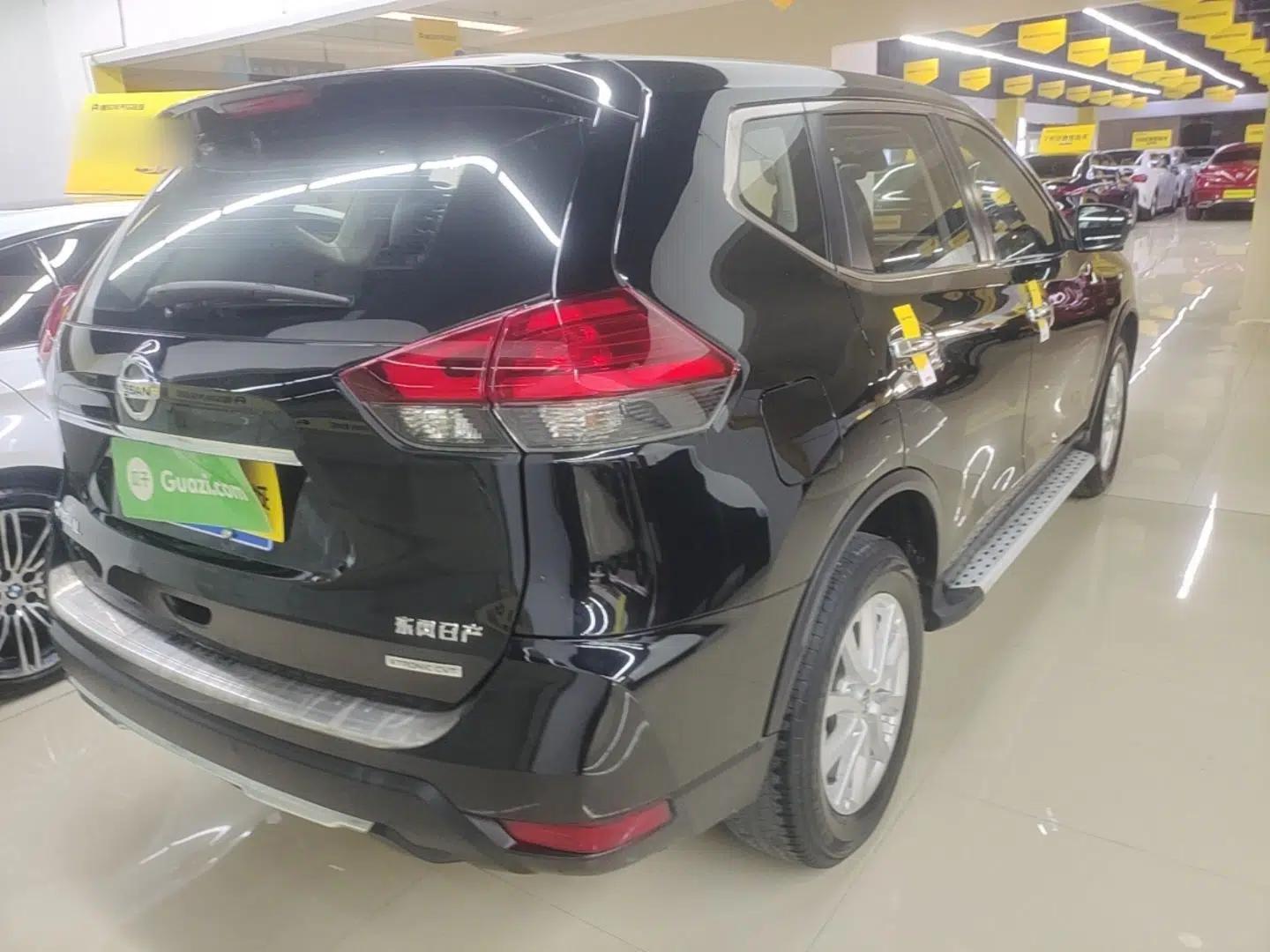 Nissan X-Trail 2019 2.0L CVT Smart Connect Comfort Edition 2WD — миниатюра 6