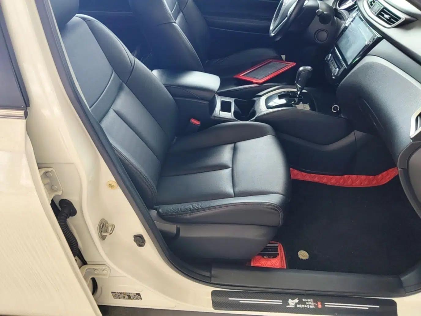 Nissan X-Trail 2014 2.0L CVT Comfort Edition 2WD — миниатюра 23