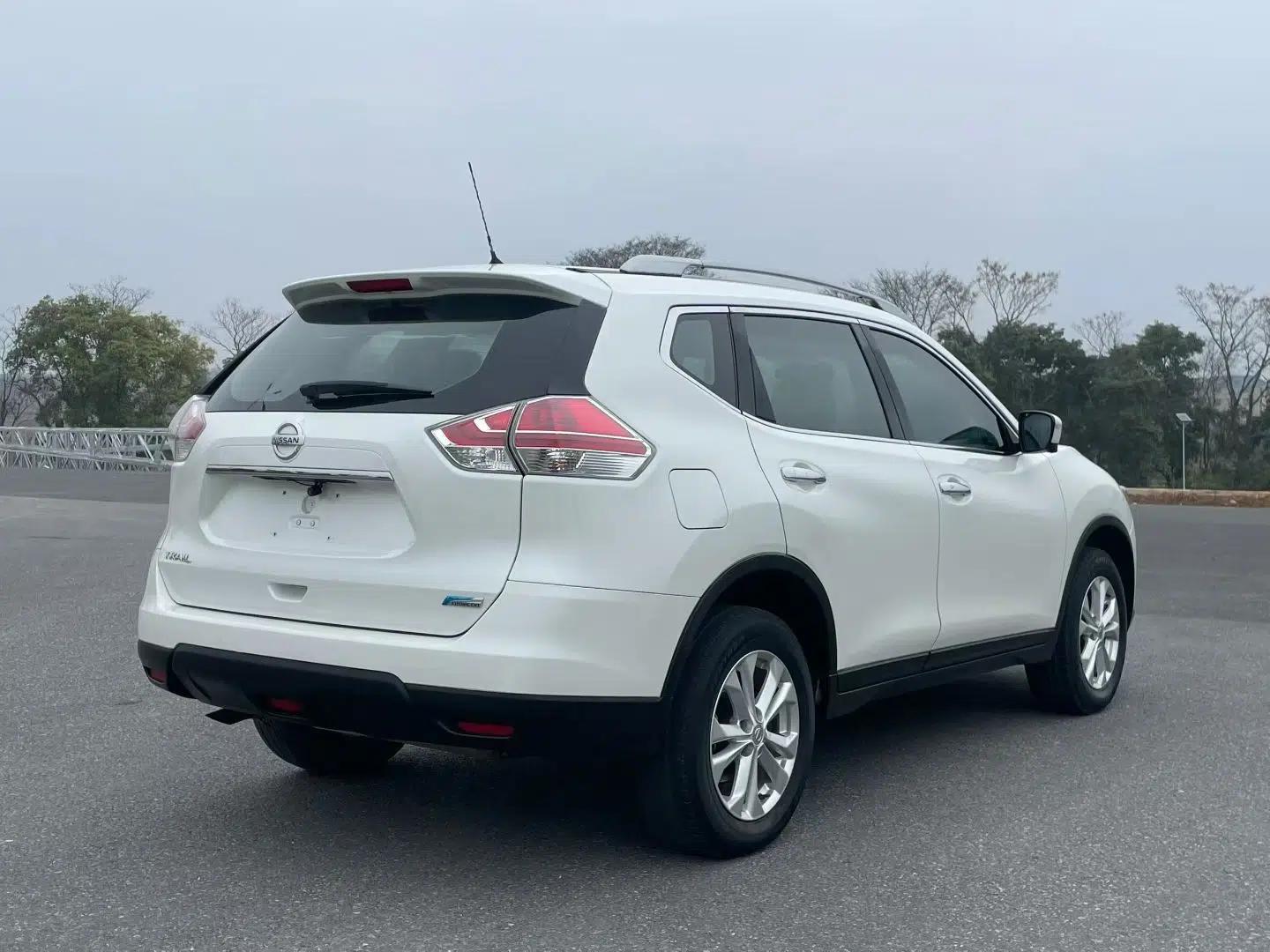 Nissan X-Trail 2014 2.0L CVT Comfort Edition 2WD — миниатюра 6