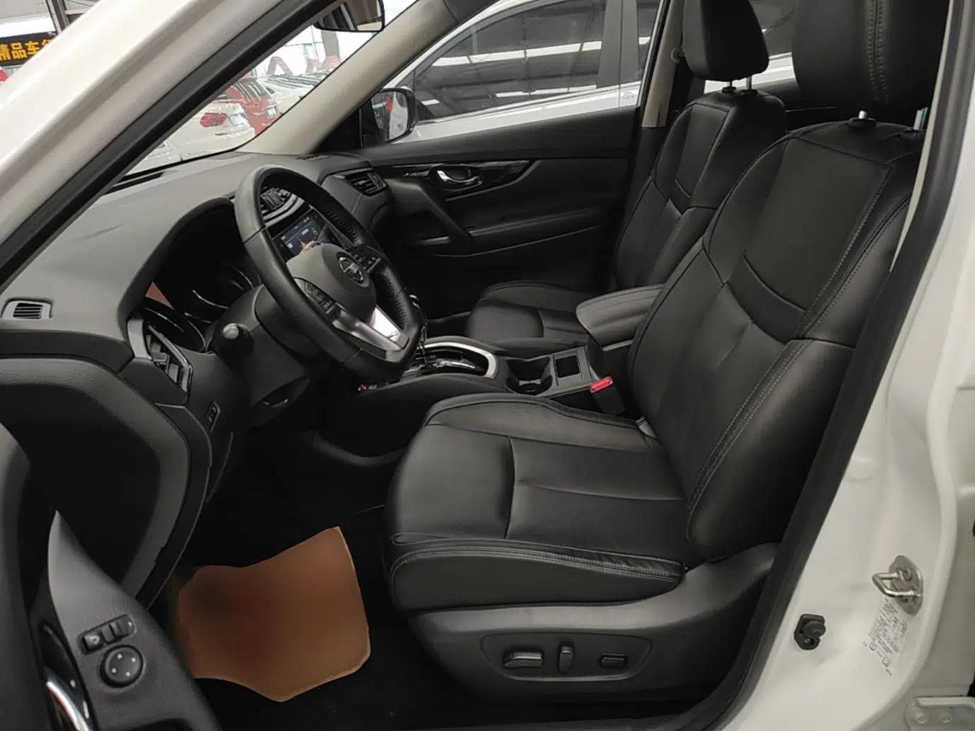Nissan X-Trail 2020 2.0L XL Premium CVT 2WD SmartConnect Luxury Edition — миниатюра 18