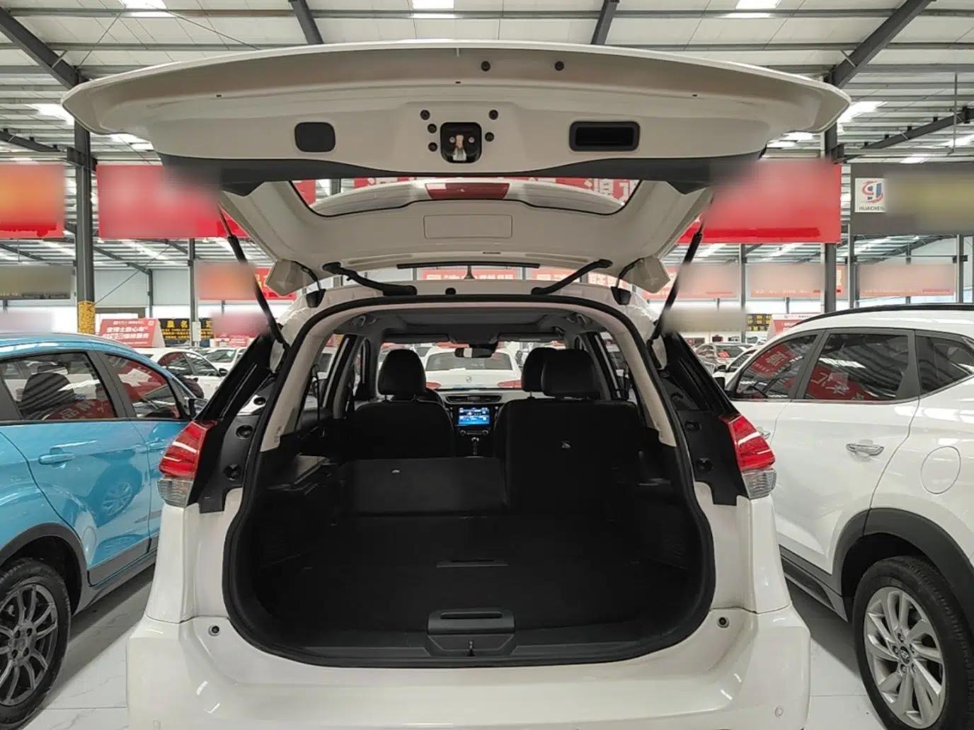 Nissan X-Trail 2020 2.0L XL Premium CVT 2WD SmartConnect Luxury Edition — миниатюра 22