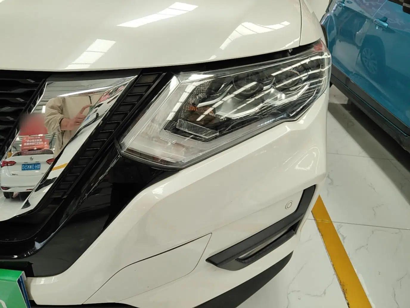 Nissan X-Trail 2020 2.0L XL Premium CVT 2WD SmartConnect Luxury Edition — миниатюра 9