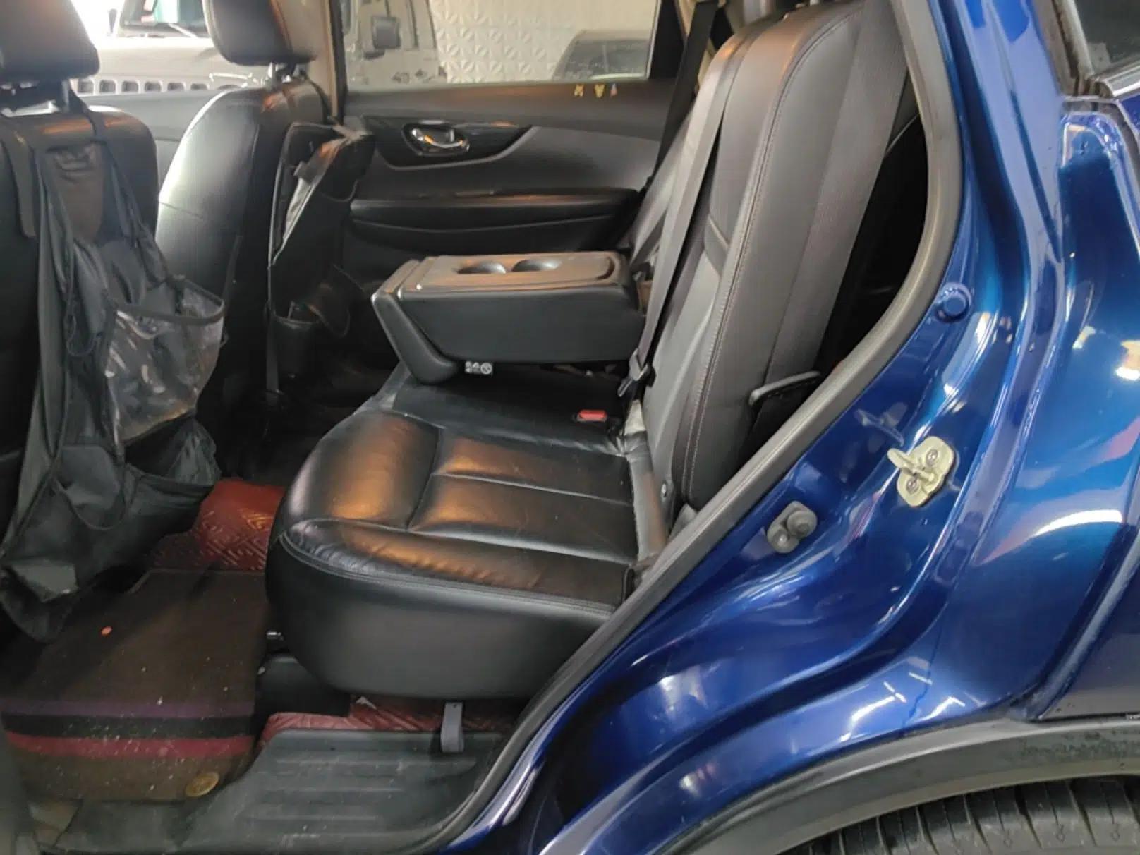 Nissan X-Trail 2017 2.5L CVT 7-Seater Leading Edition 4WD — миниатюра 20