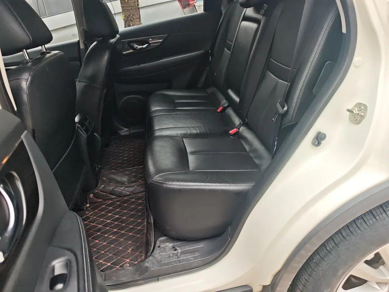 Nissan X-Trail 2017 2.0L CVT Comfort Edition 2WD — миниатюра 18