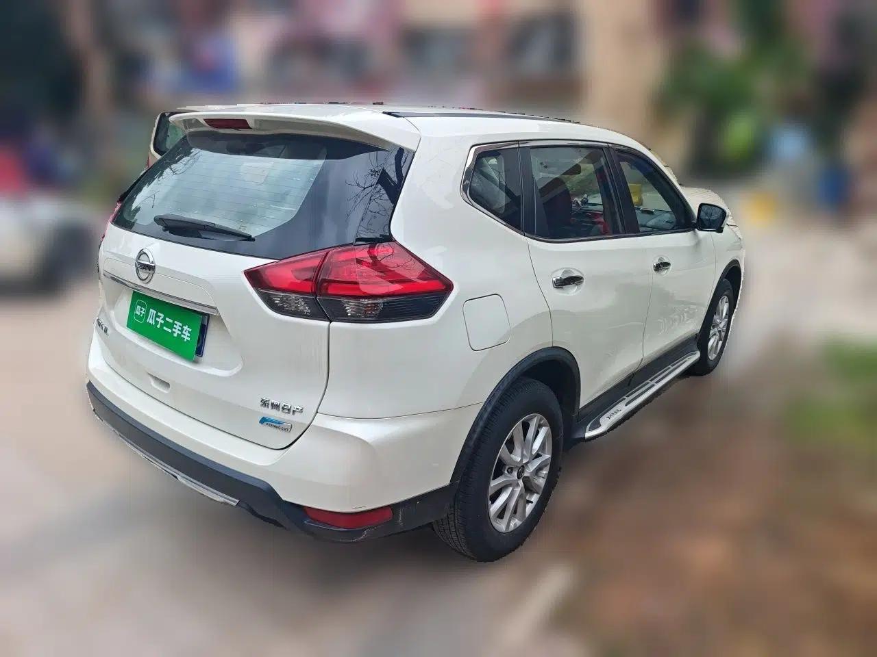 Nissan X-Trail 2017 2.0L CVT Comfort Edition 2WD — миниатюра 6