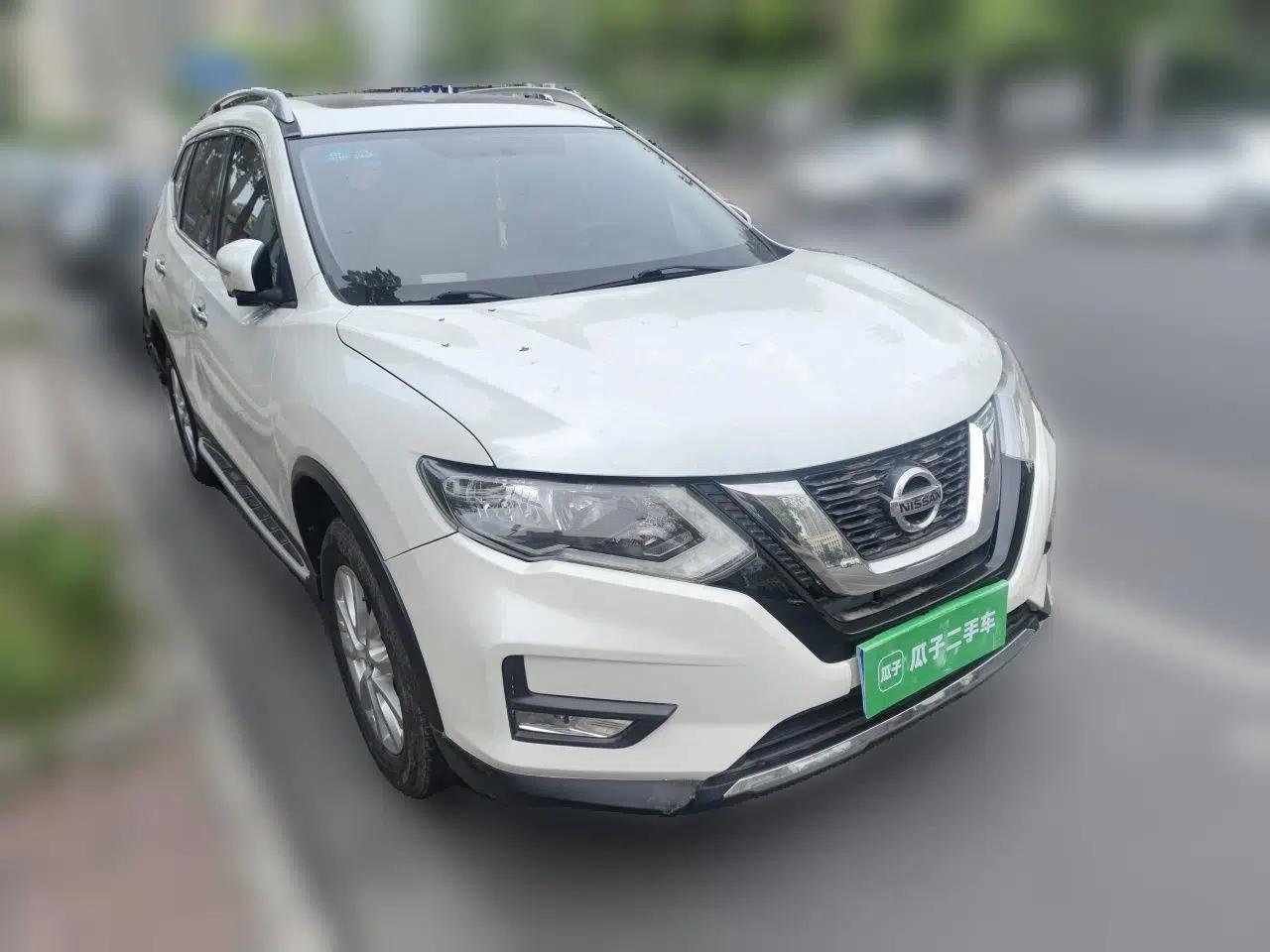 Nissan X-Trail 2017 2.0L CVT Comfort Edition 2WD — миниатюра 3