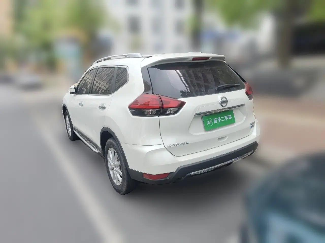 Nissan X-Trail 2017 2.0L CVT Comfort Edition 2WD — миниатюра 4