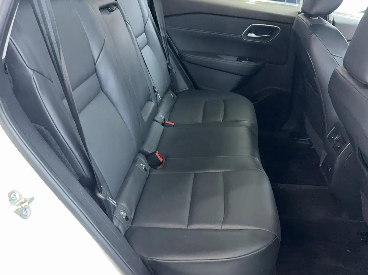 Nissan X-Trail 2021 VC-Turbo 300 CVT 2WD Comfort Edition — миниатюра 7
