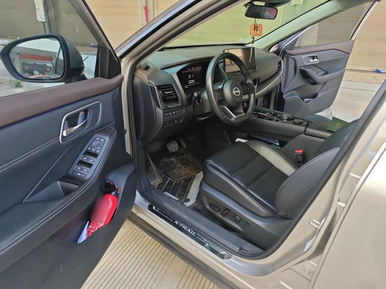 Nissan X-Trail 2023 e-POWER Ultra-Hybrid Dual-Motor All-Wheel-Drive Supreme Edition — миниатюра 17