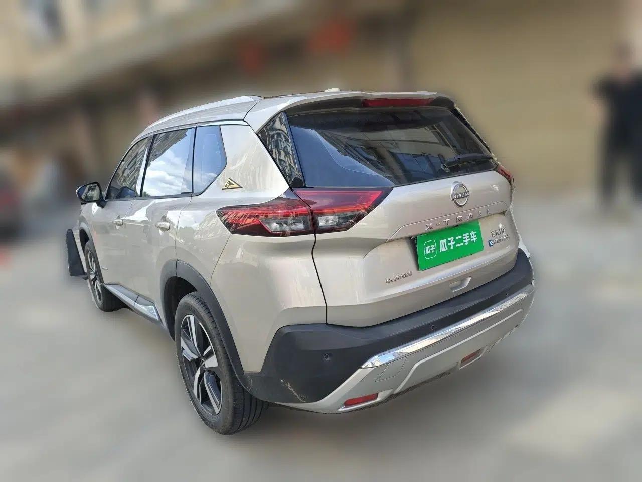 Nissan X-Trail 2023 e-POWER Ultra-Hybrid Dual-Motor All-Wheel-Drive Supreme Edition — миниатюра 4