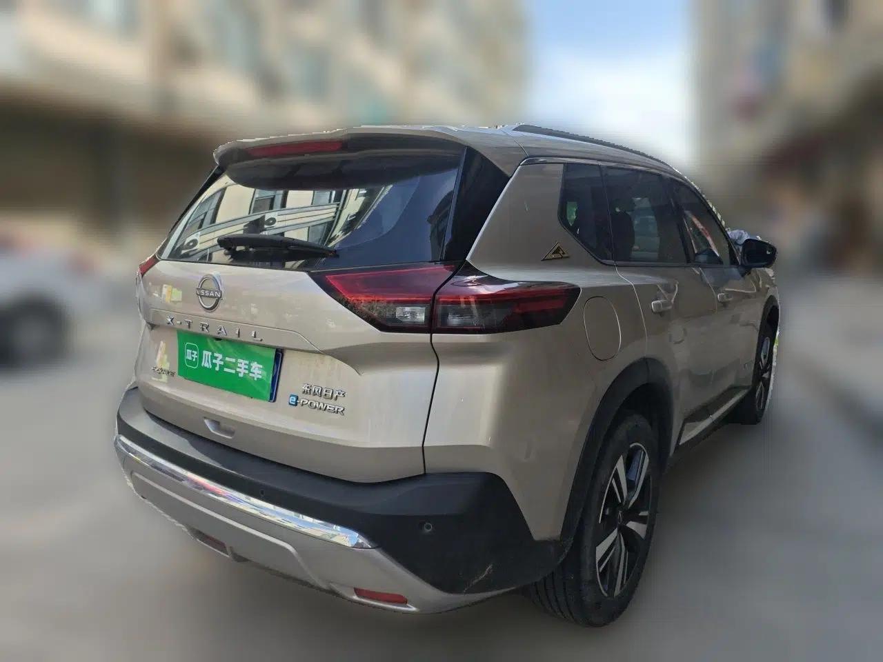 Nissan X-Trail 2023 e-POWER Ultra-Hybrid Dual-Motor All-Wheel-Drive Supreme Edition — миниатюра 6