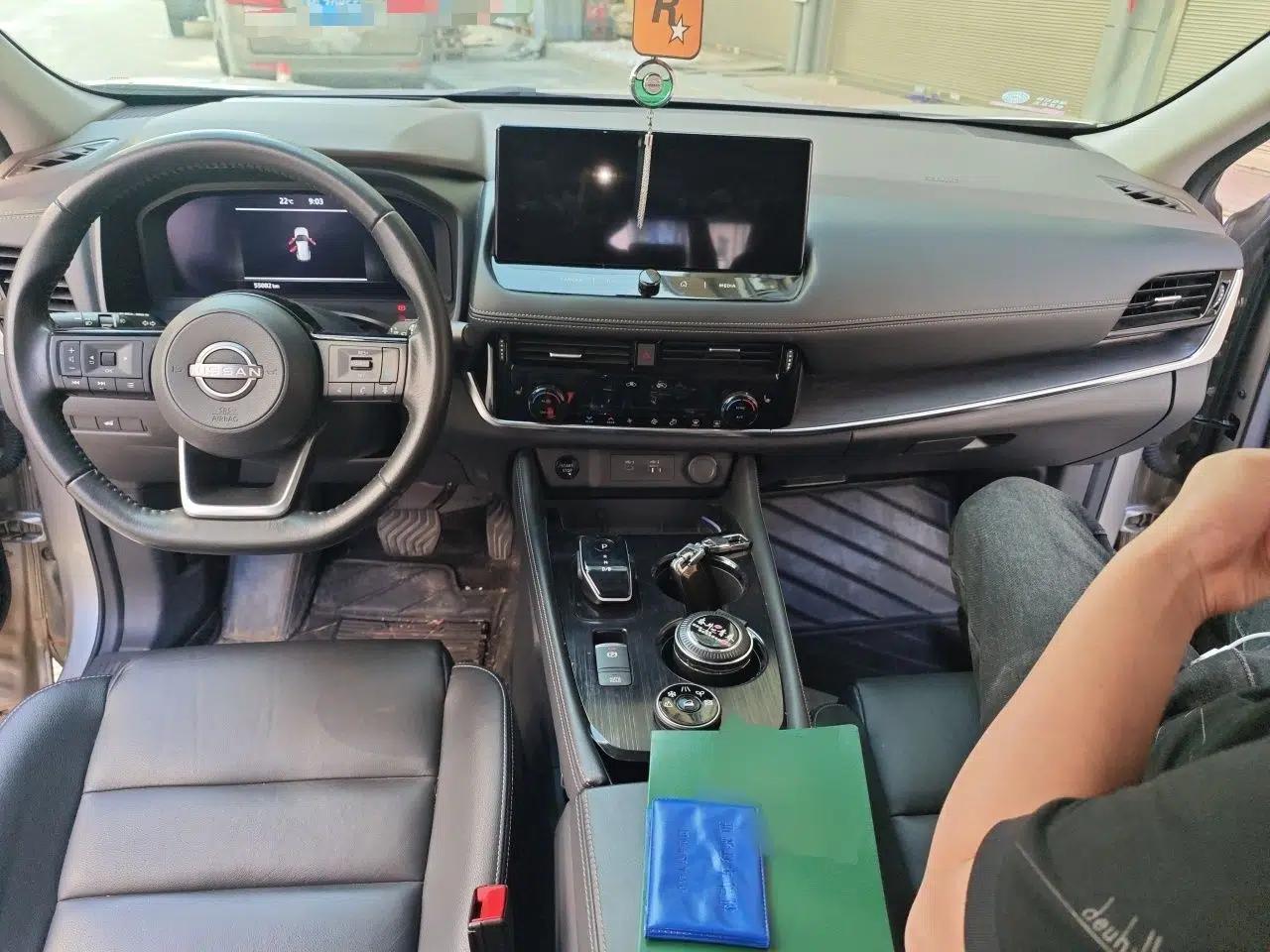 Nissan X-Trail 2023 e-POWER Ultra-Hybrid Dual-Motor All-Wheel-Drive Supreme Edition — миниатюра 10