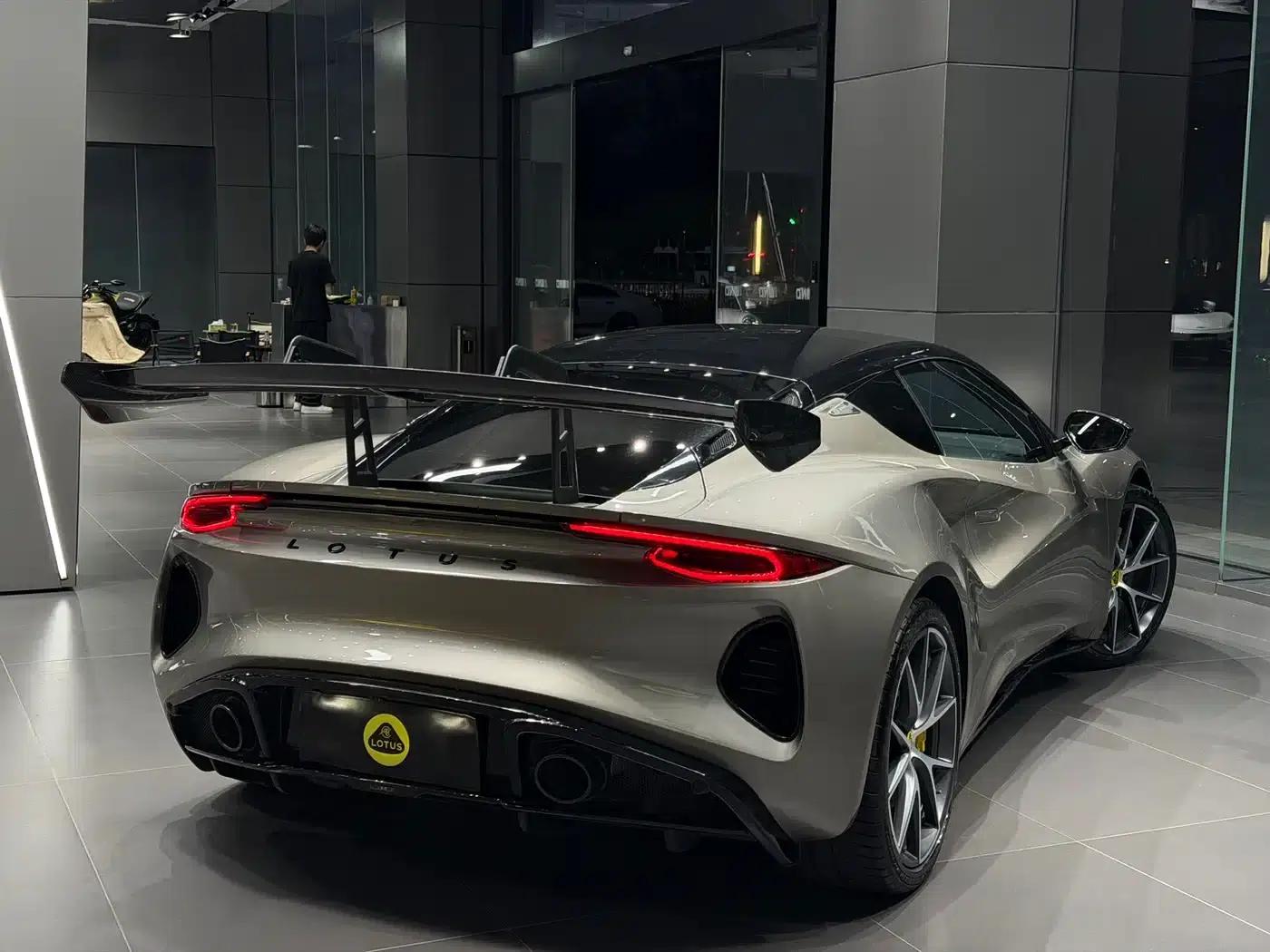 EMIRA 2021 2.0T DCT First Edition — миниатюра 3