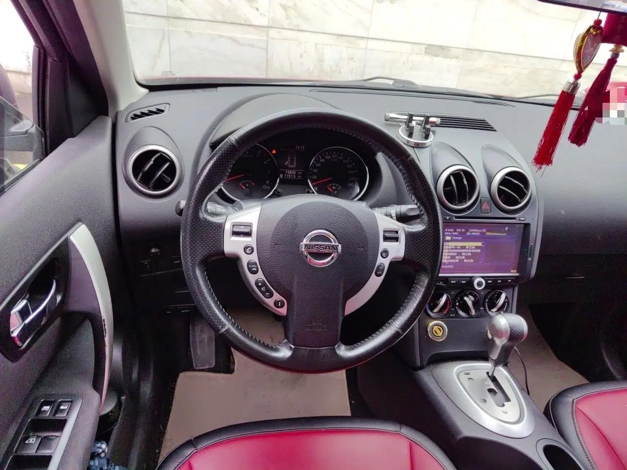 Nissan Qashqai 2012 2.0 XL Fire CVT 2WD — миниатюра 11
