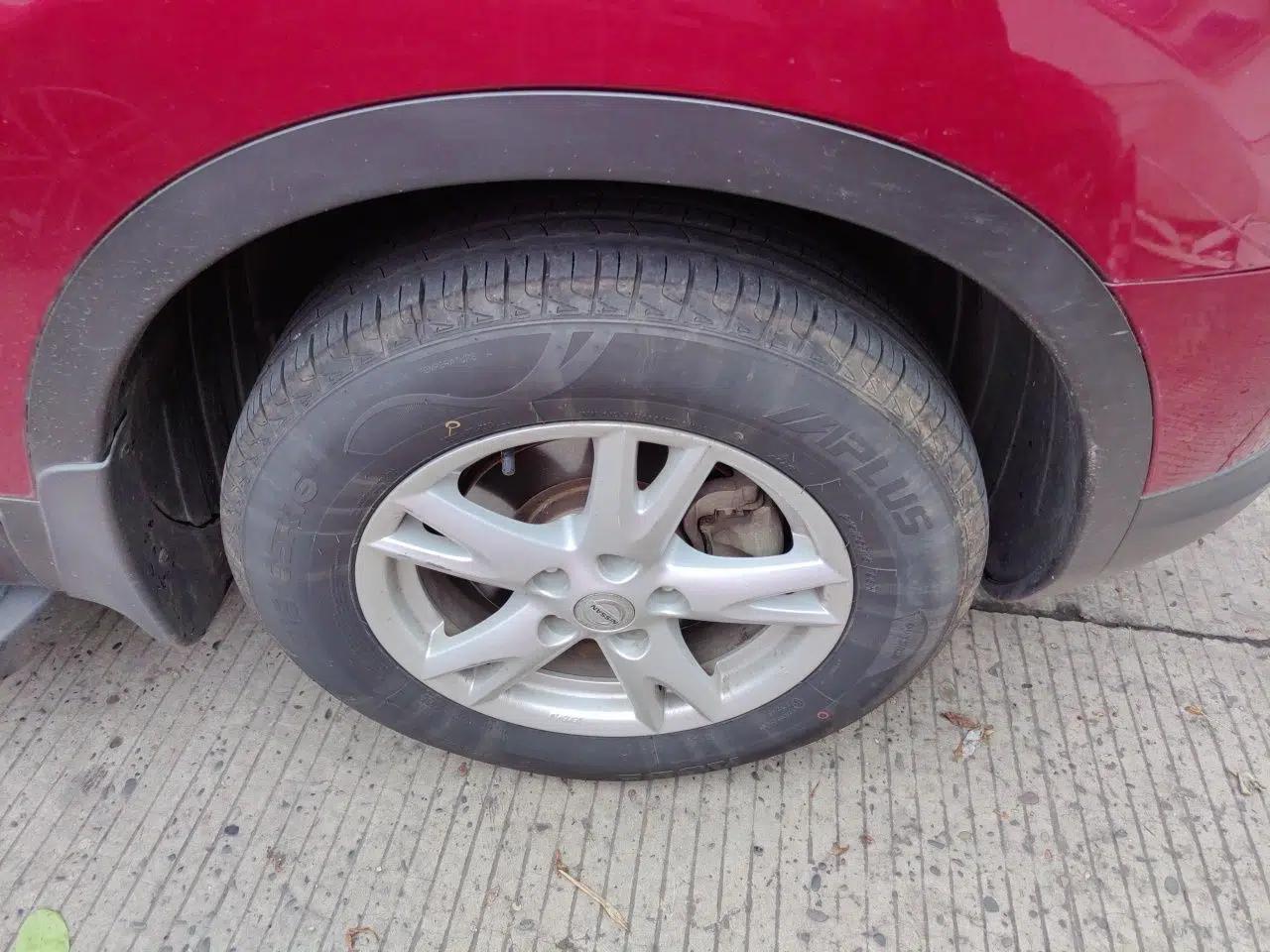 Nissan Qashqai 2012 2.0 XL Fire CVT 2WD — миниатюра 8
