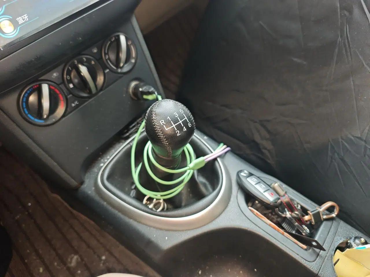 Nissan Qashqai 2012 2.0 XL Fire 6MT 2WD — миниатюра 15