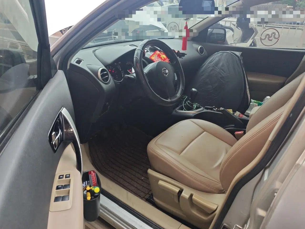 Nissan Qashqai 2012 2.0 XL Fire 6MT 2WD — миниатюра 17