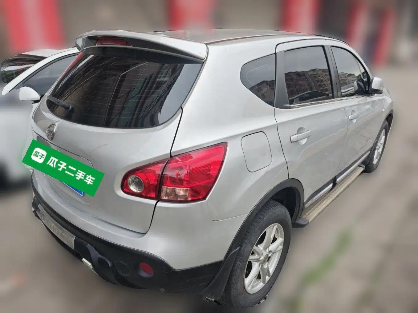 Nissan Qashqai 2012 2.0 XL Fire 6MT 2WD — миниатюра 6