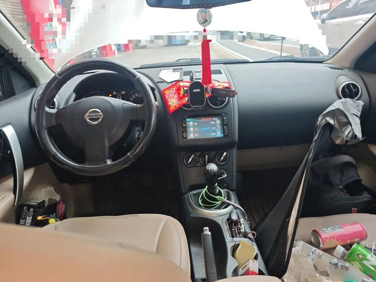 Nissan Qashqai 2012 2.0 XL Fire 6MT 2WD — миниатюра 10