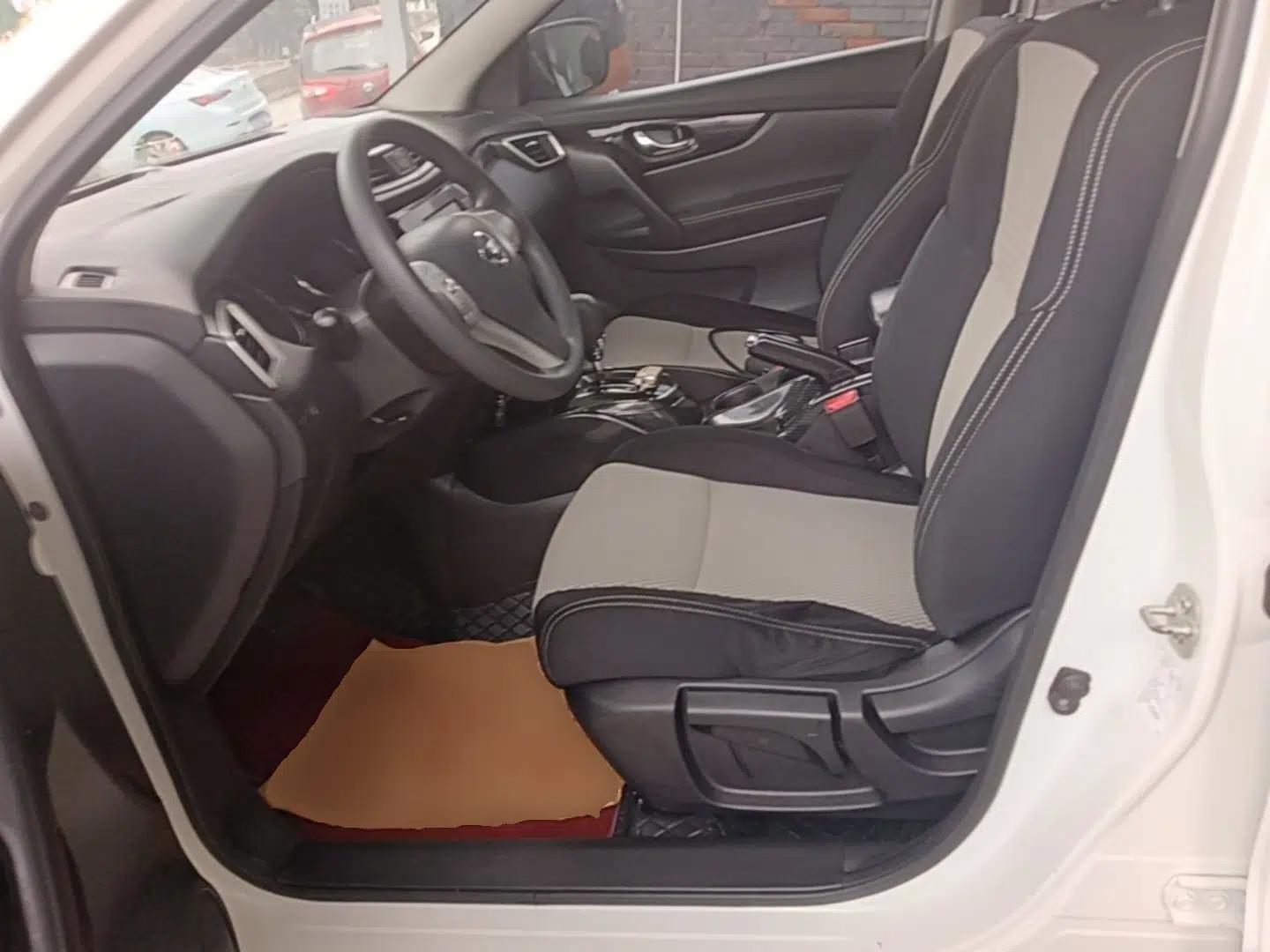 Nissan Qashqai 2017 2.0L CVT Elite Edition China V Standard — миниатюра 18