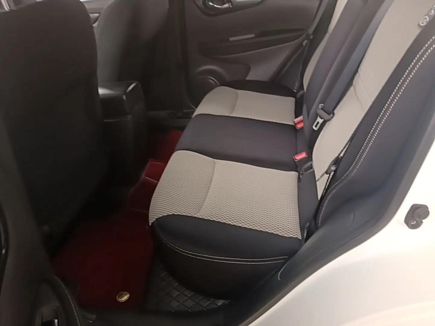 Nissan Qashqai 2017 2.0L CVT Elite Edition China V Standard — миниатюра 20