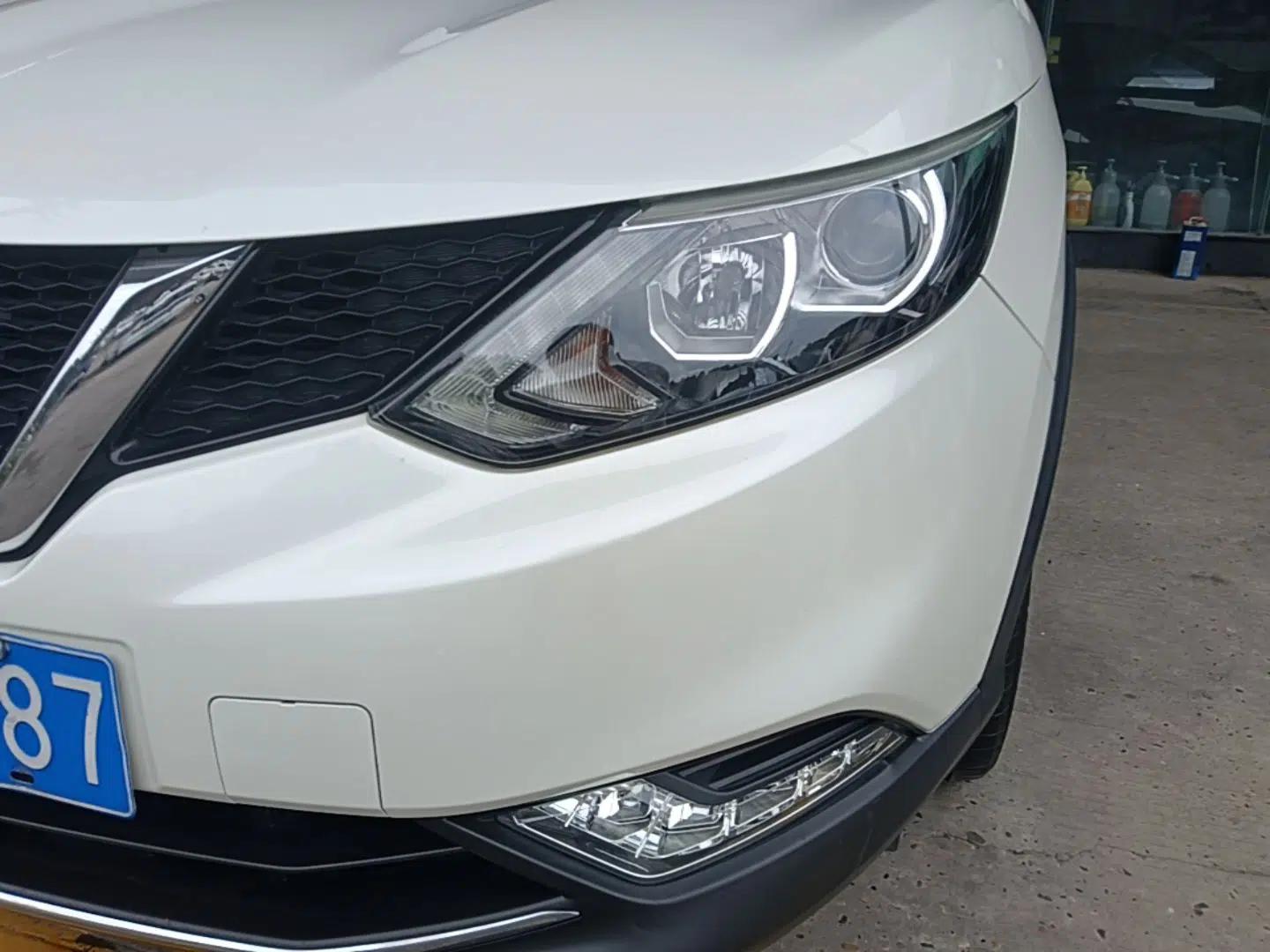 Nissan Qashqai 2017 2.0L CVT Elite Edition China V Standard — миниатюра 9