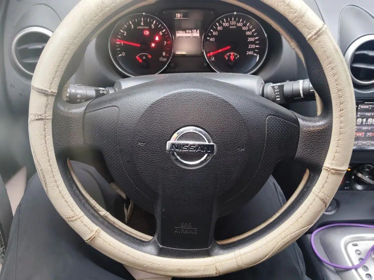 Nissan Qashqai 2011 2.0 XL Fire CVT 2WD — миниатюра 11