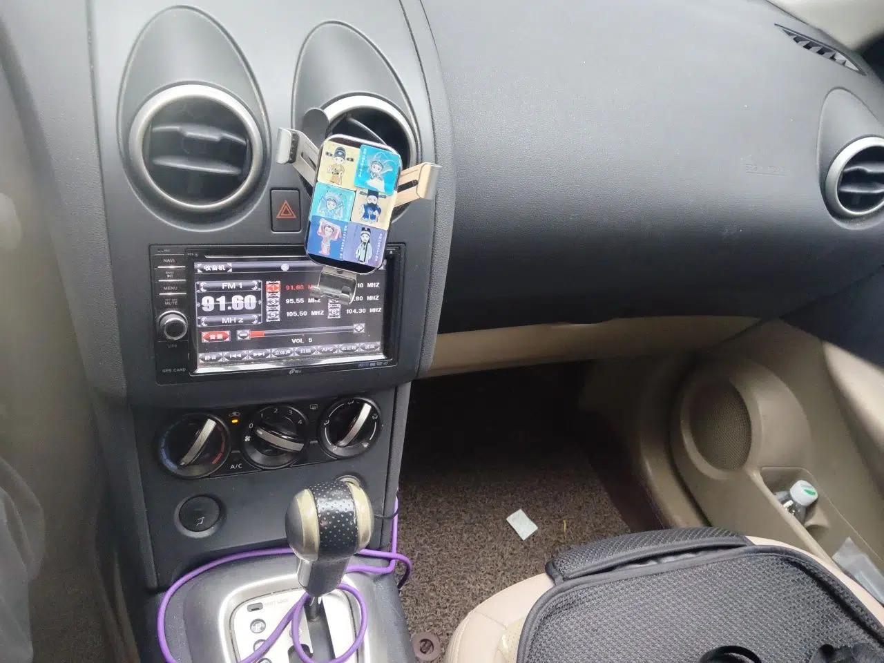 Nissan Qashqai 2011 2.0 XL Fire CVT 2WD — миниатюра 14