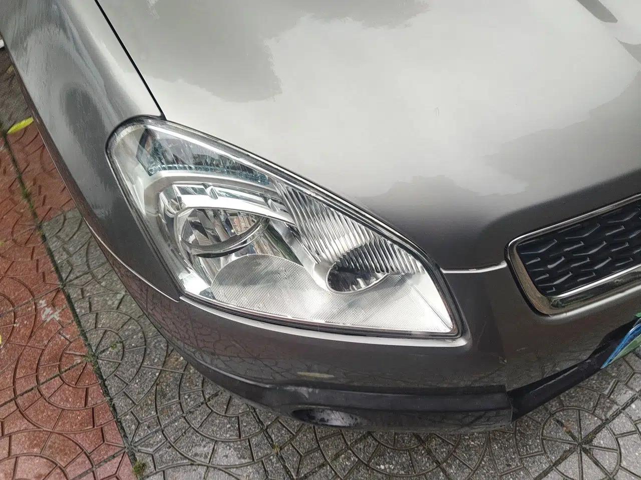 Nissan Qashqai 2011 2.0 XL Fire CVT 2WD — миниатюра 7