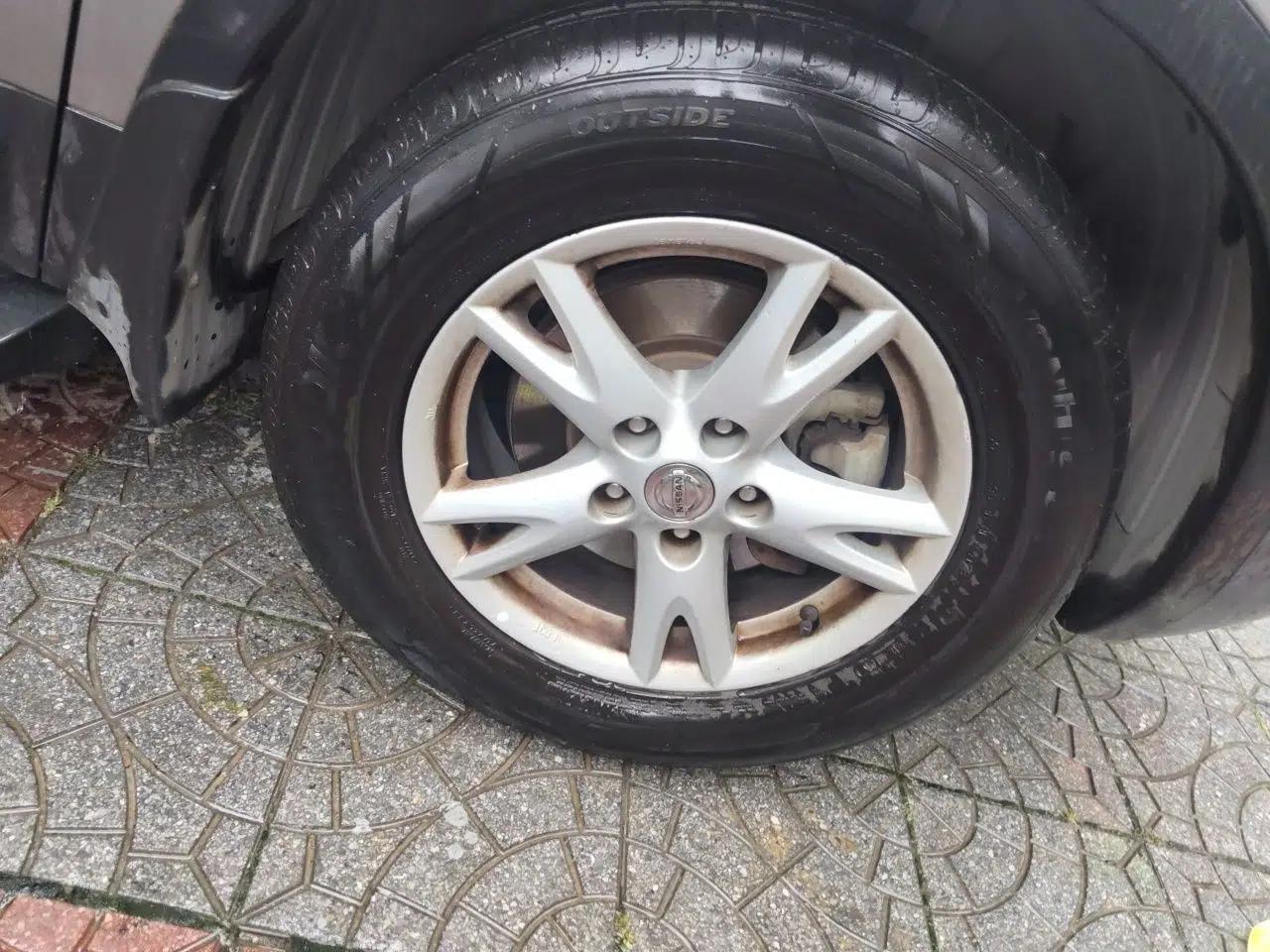 Nissan Qashqai 2011 2.0 XL Fire CVT 2WD — миниатюра 8