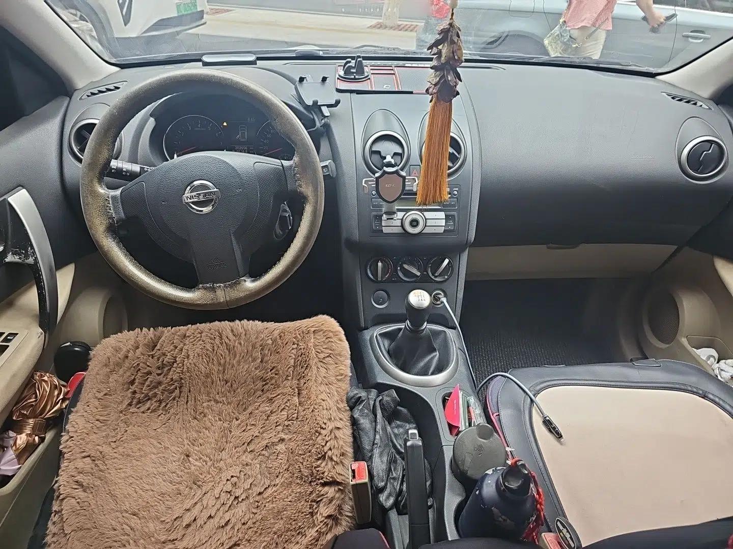 Nissan Qashqai 2011 2.0 XL Fire 6MT 2WD — миниатюра 10