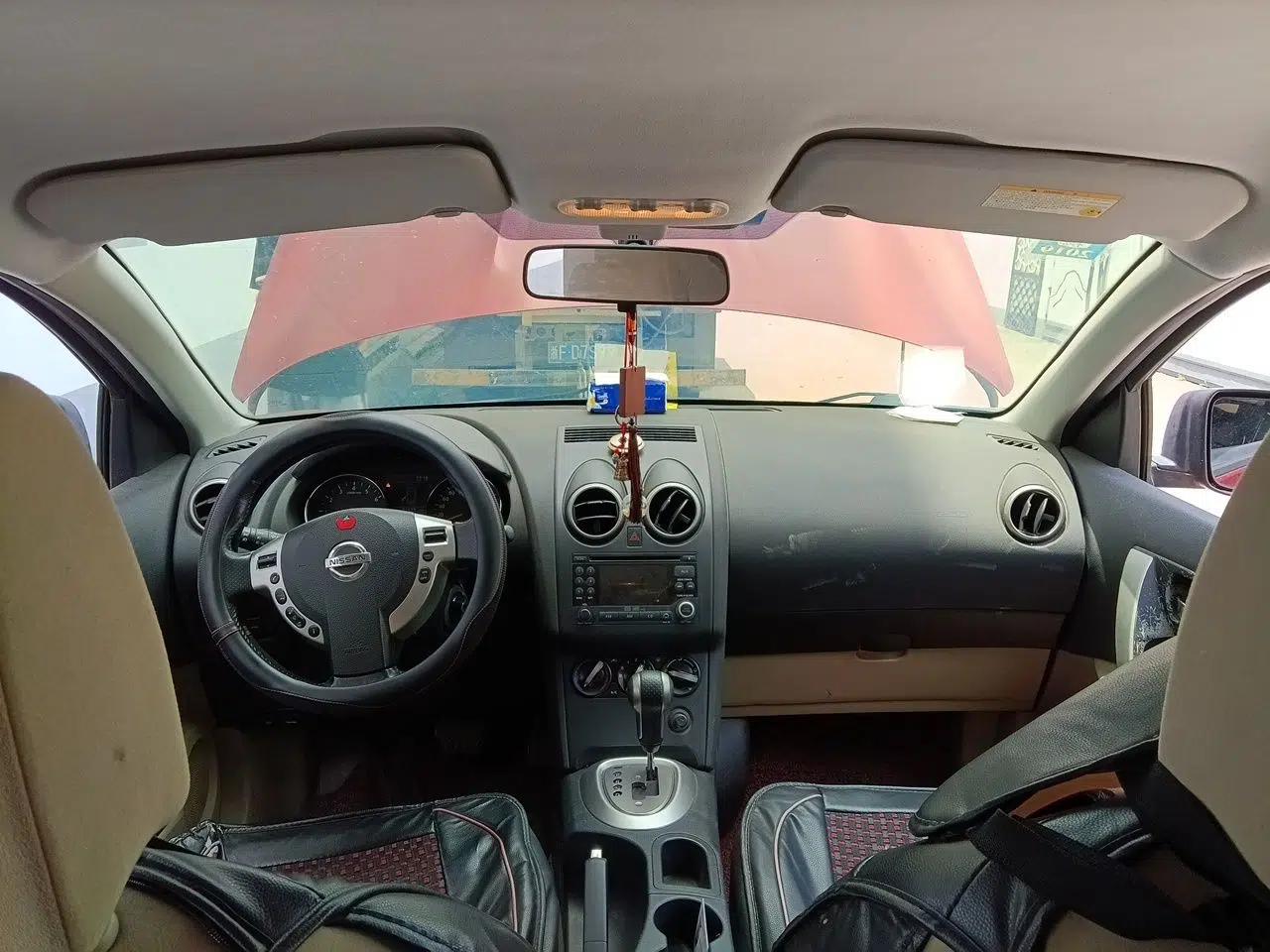 Nissan Qashqai 2012 2.0 XL Fire CVT 2WD — миниатюра 19