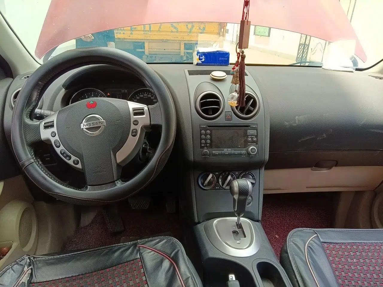 Nissan Qashqai 2012 2.0 XL Fire CVT 2WD — миниатюра 10