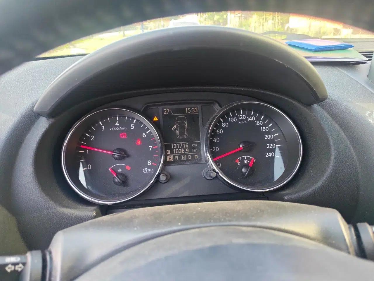 Nissan Qashqai 2011 2.0 XV Lea CVT 2WD — миниатюра 12