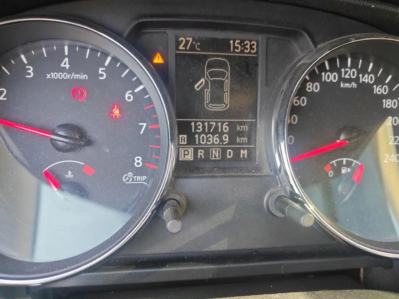 Nissan Qashqai 2011 2.0 XV Lea CVT 2WD — миниатюра 13