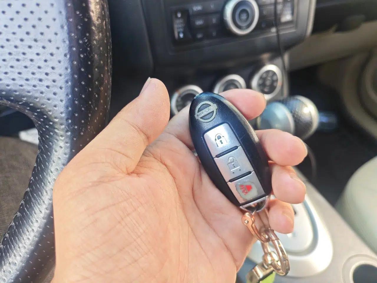 Nissan Qashqai 2011 2.0 XV Lea CVT 2WD — миниатюра 9