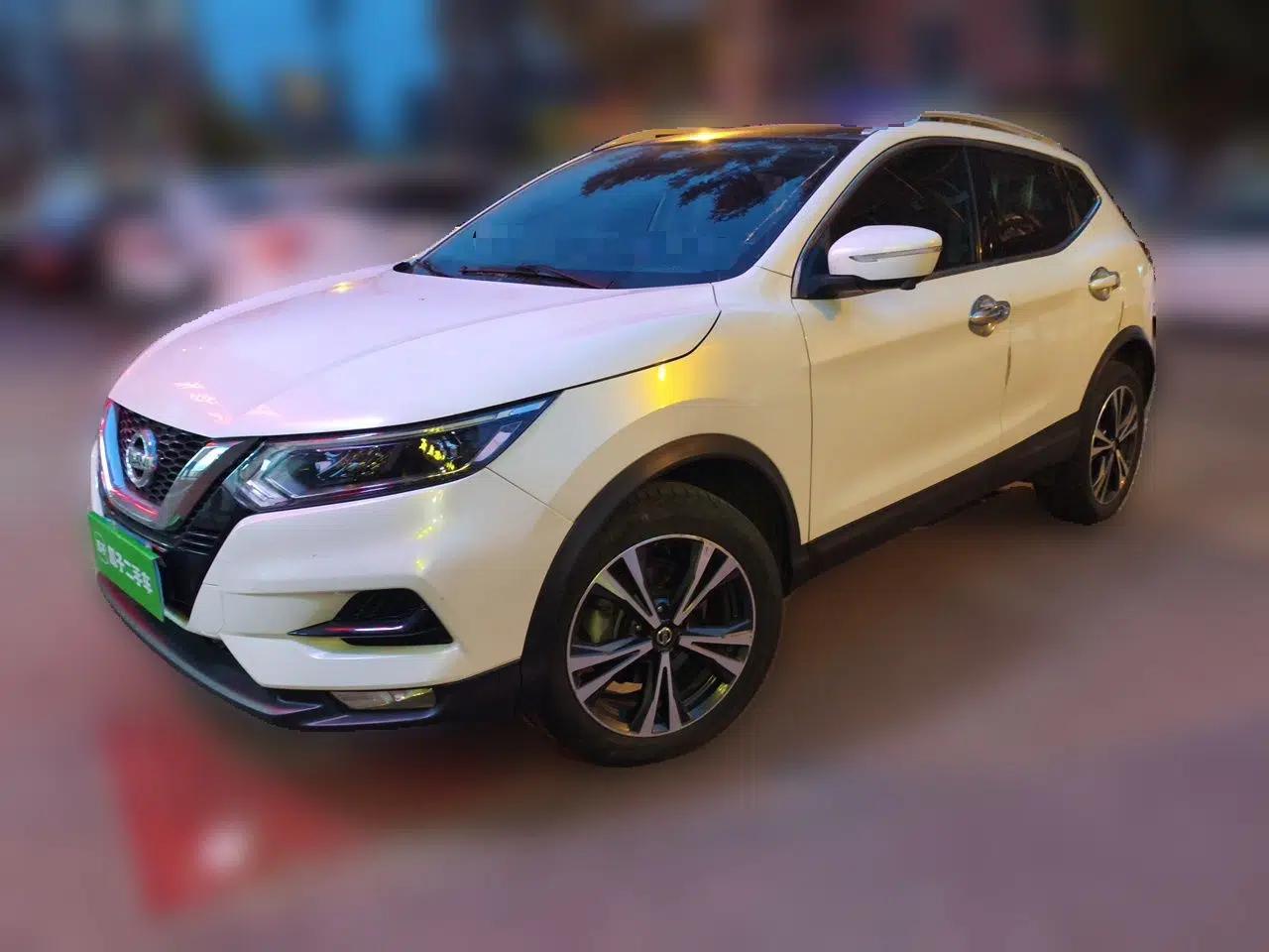 Nissan Qashqai 2019 2.0L CVT Luxury Edition — миниатюра 1