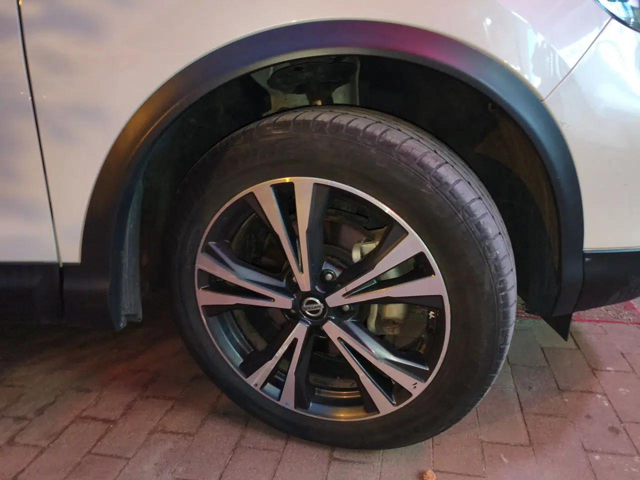 Nissan Qashqai 2019 2.0L CVT Luxury Edition — миниатюра 8