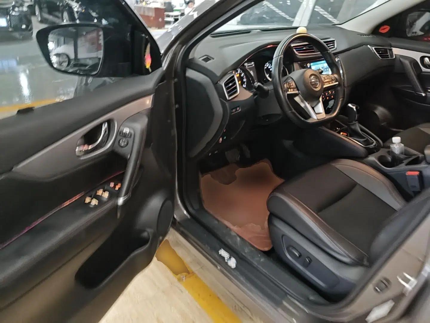 Nissan Qashqai 2019 2.0L CVT Luxury Edition — миниатюра 19
