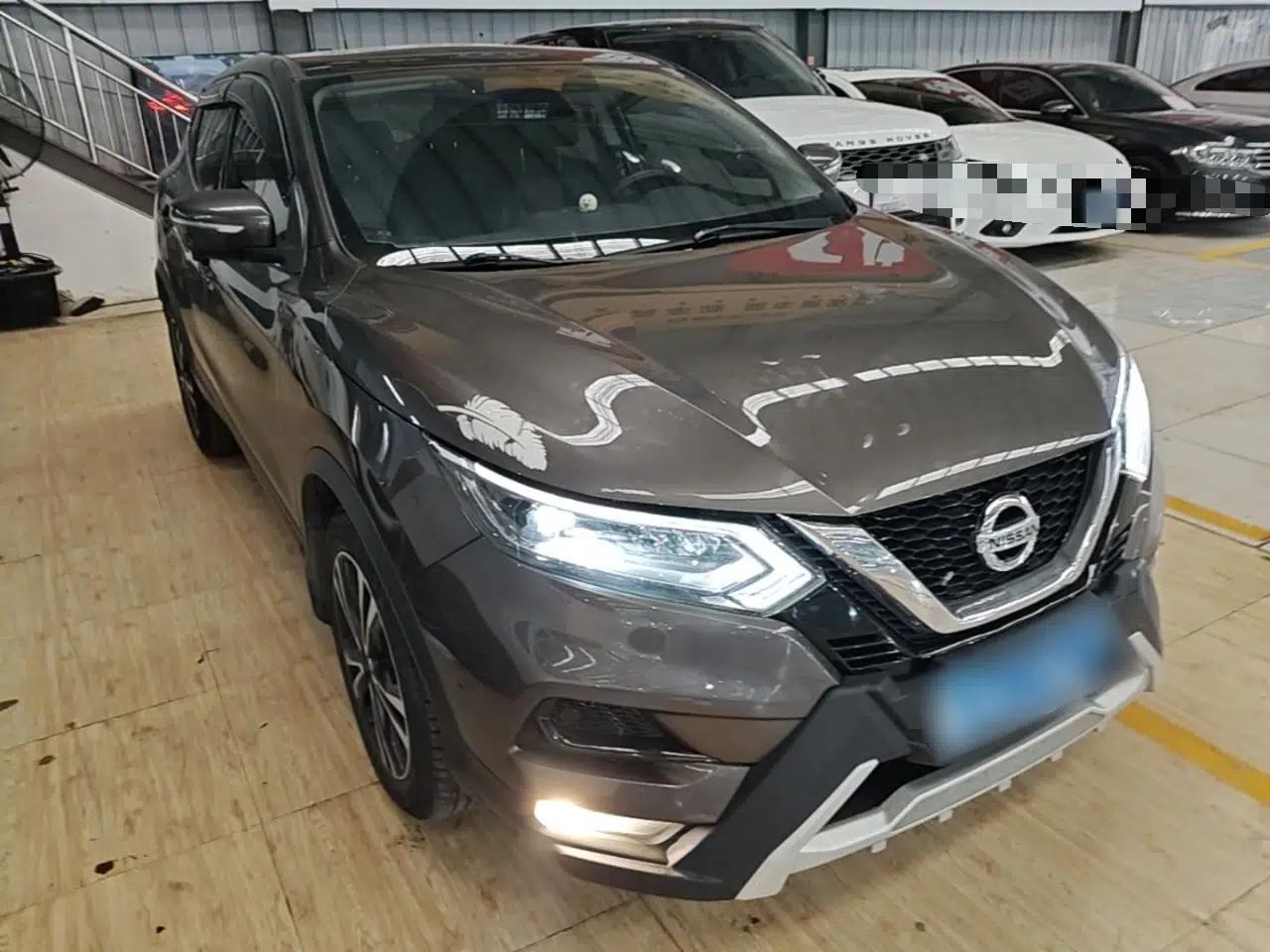 Nissan Qashqai 2019 2.0L CVT Luxury Edition — миниатюра 3