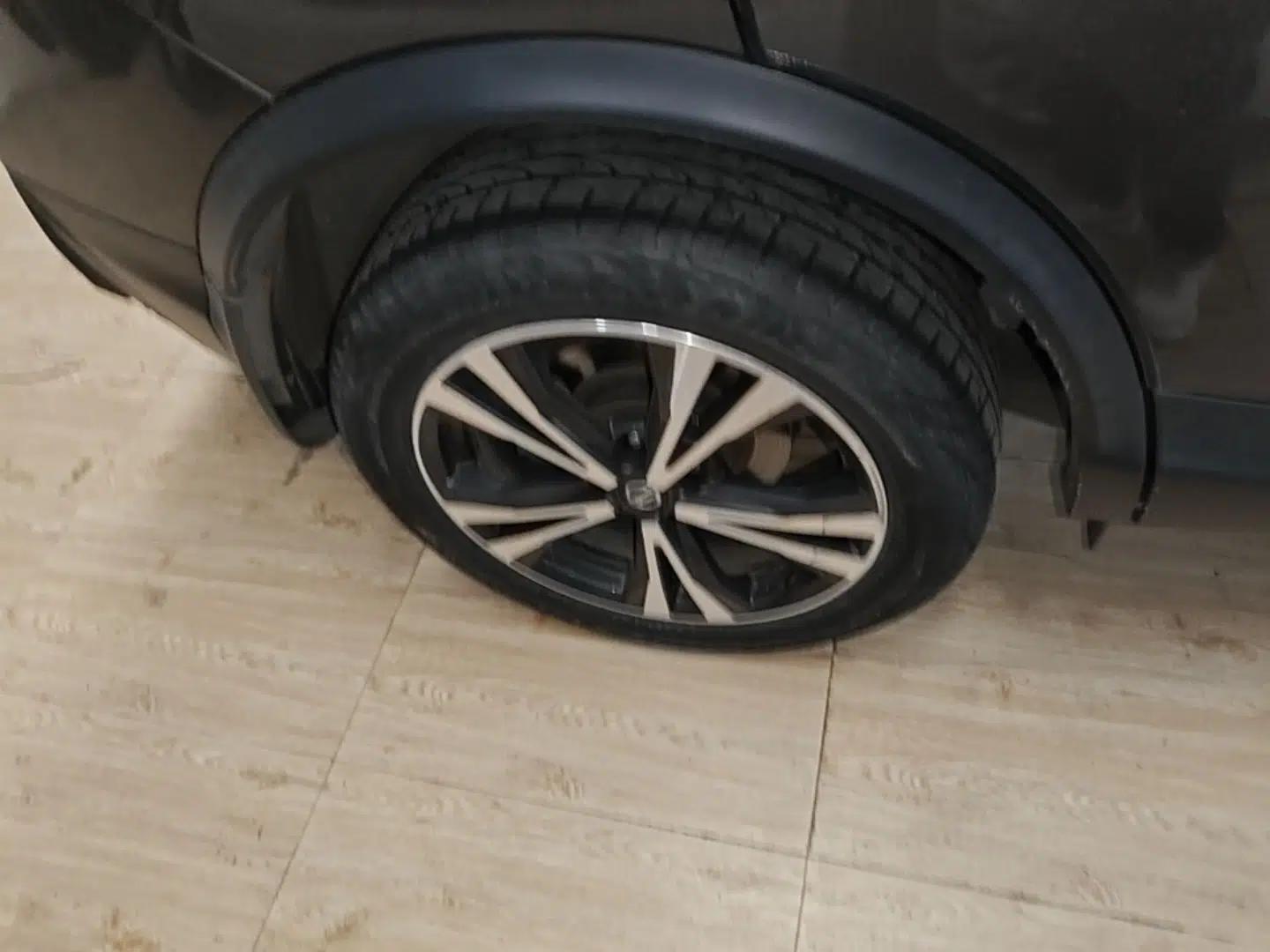 Nissan Qashqai 2019 2.0L CVT Luxury Edition — миниатюра 10