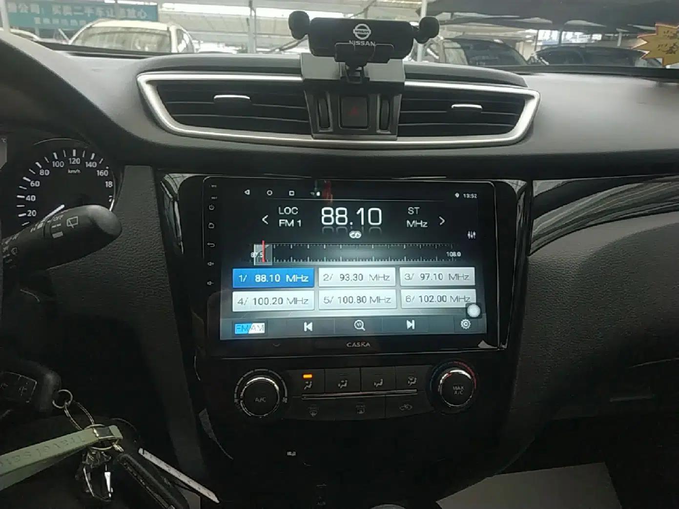 Nissan Qashqai 2016 2.0L CVT Elite Edition — миниатюра 16