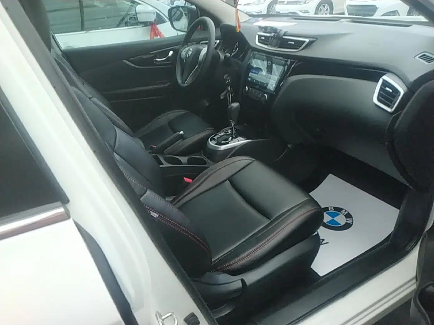 Nissan Qashqai 2016 2.0L CVT Elite Edition — миниатюра 23